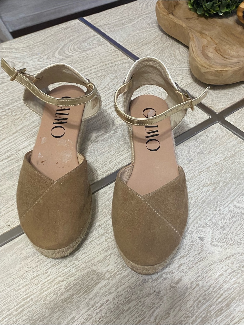 Giamo Women's Tan Suede Espadrille Ankle-Strap Wedges